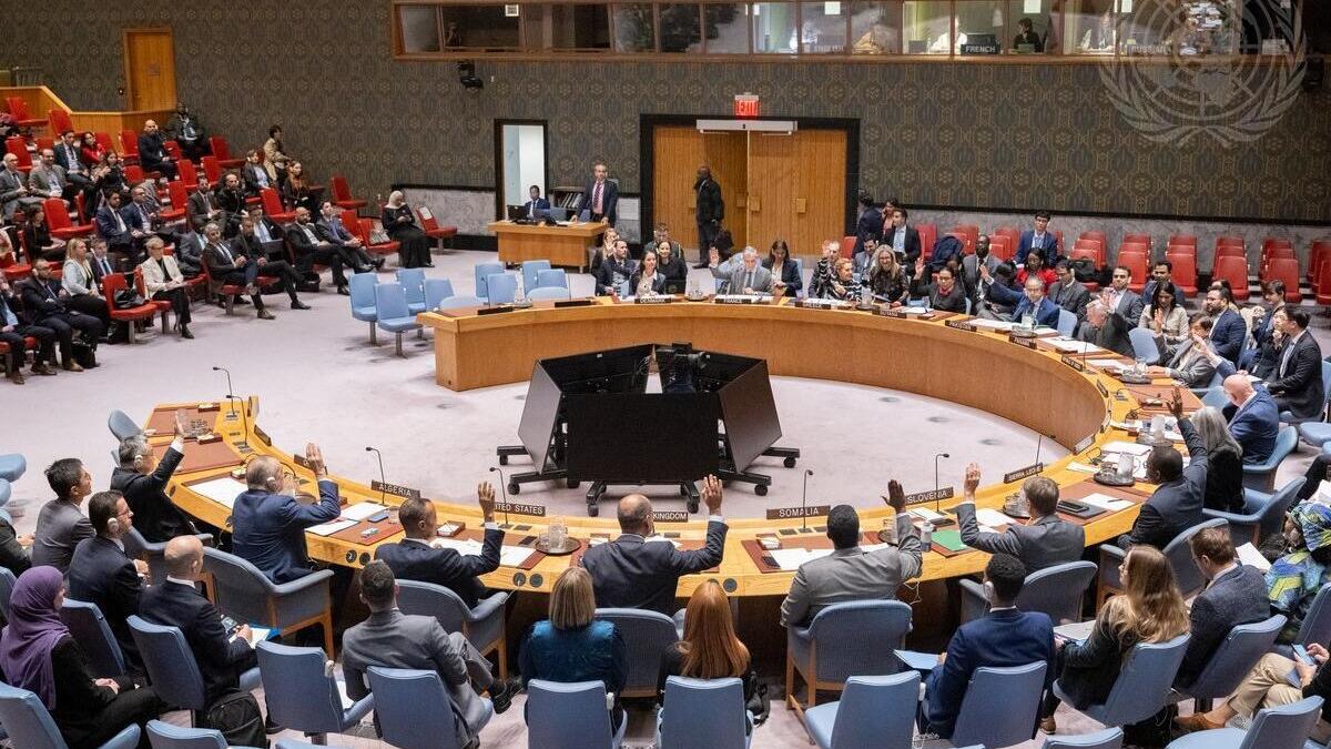 Security Council unanimously adopts Resolution 2796 (2025) extending until 31 October 2026 the mandate of the United Nations Support Mission in Libya (UNSMIL) 