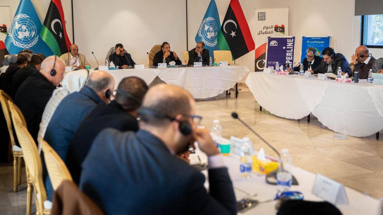 مداولات ما بين أعضاء محور الحوكمة بالحوار المهيكل