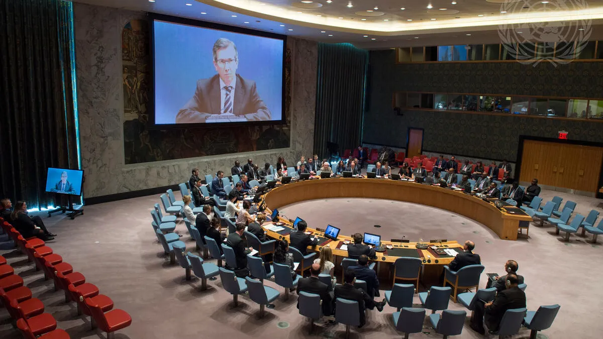 A wide view of the Security Council meeting on the situation in Libya. The Council was briefed by Bernardino Léon (shown on screen), Special Representative of the Secretary-General and Head of the UN Support Mission in Libya (UNSMIL).