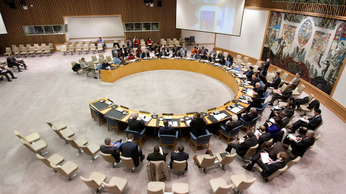 Wide view of the Security Council meeting on the situation in Libya, as the Council hears via video link from Tarek Mitri, Special Representative of the Secretary-General and head of the UN Support Mission in Libya (UNSMIL).