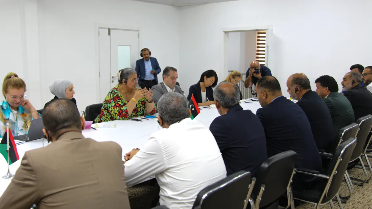 Representatives of municipal councils in the Zawiya region meeting with SRSG Tetteh