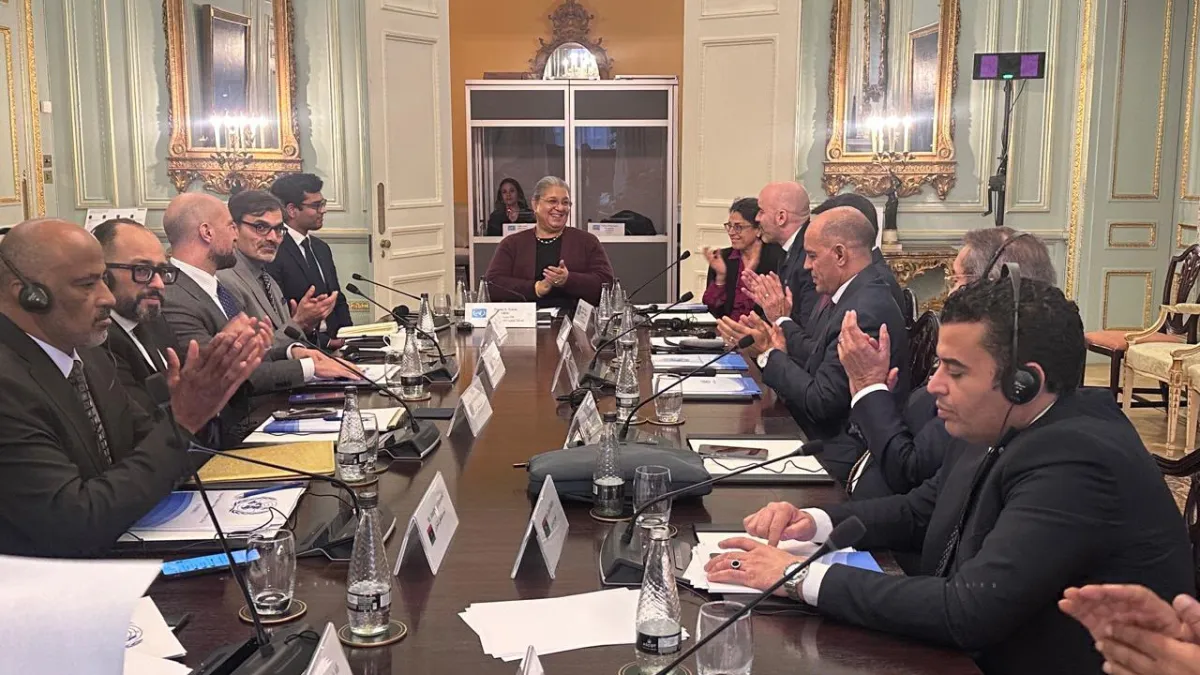 Smaller Convening meets in London 
