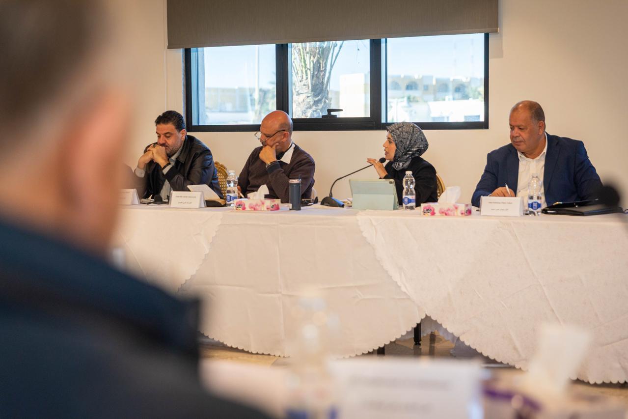 مداولات ما بين أعضاء محور الحوكمة بالحوار المهيكل