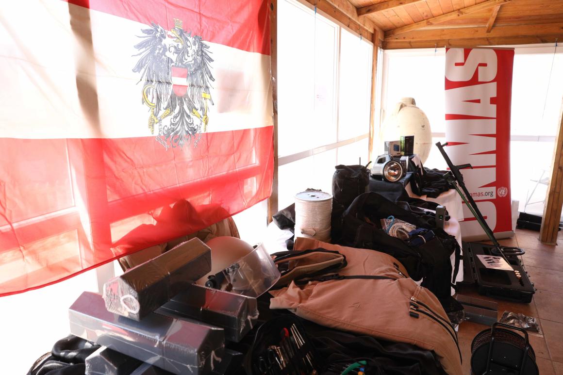 UN delivers Explosive Ordnance Disposal equipment to support Libyan authorities in dealing with explosive hazards_02